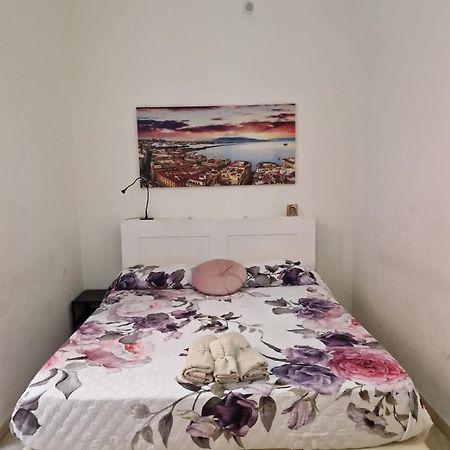 Casa Del Palumbo Apartment เนเปิลส์ ภายนอก รูปภาพ
