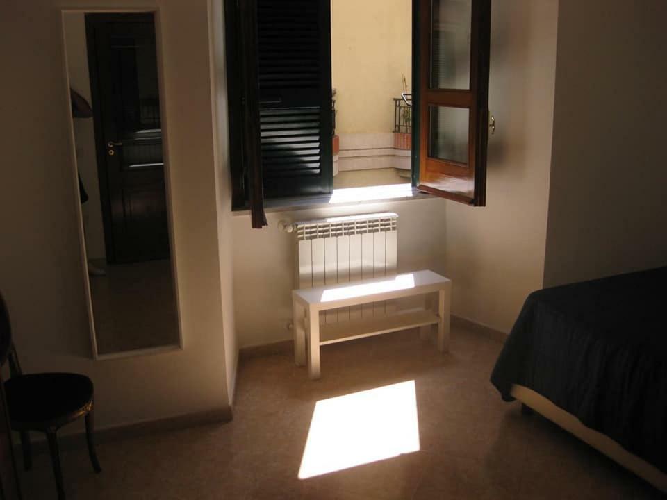 Casa Del Palumbo Apartment เนเปิลส์ ภายนอก รูปภาพ