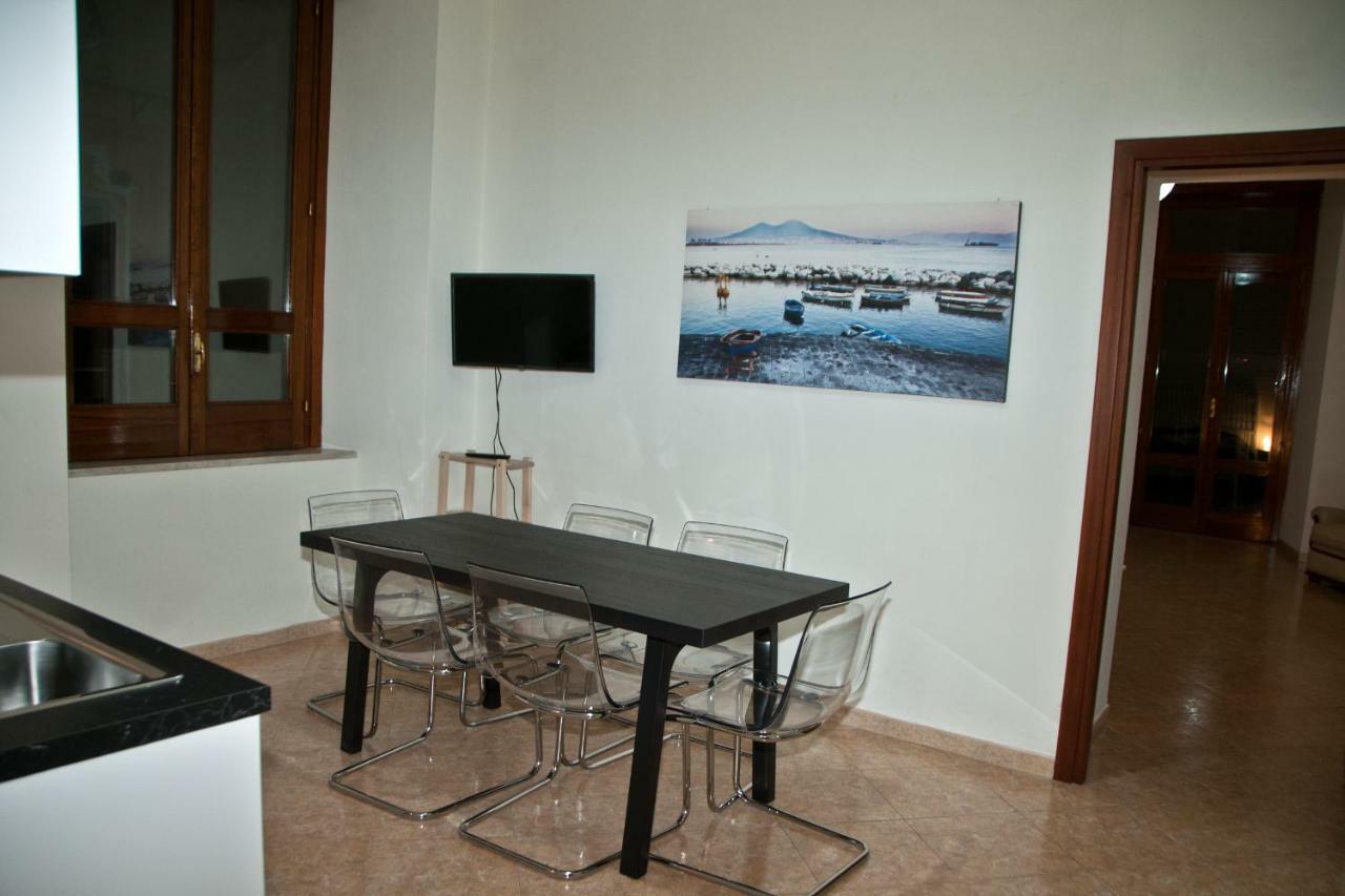 Casa Del Palumbo Apartment เนเปิลส์ ภายนอก รูปภาพ