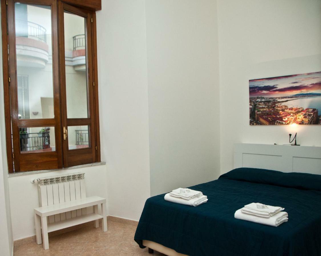 Casa Del Palumbo Apartment เนเปิลส์ ภายนอก รูปภาพ