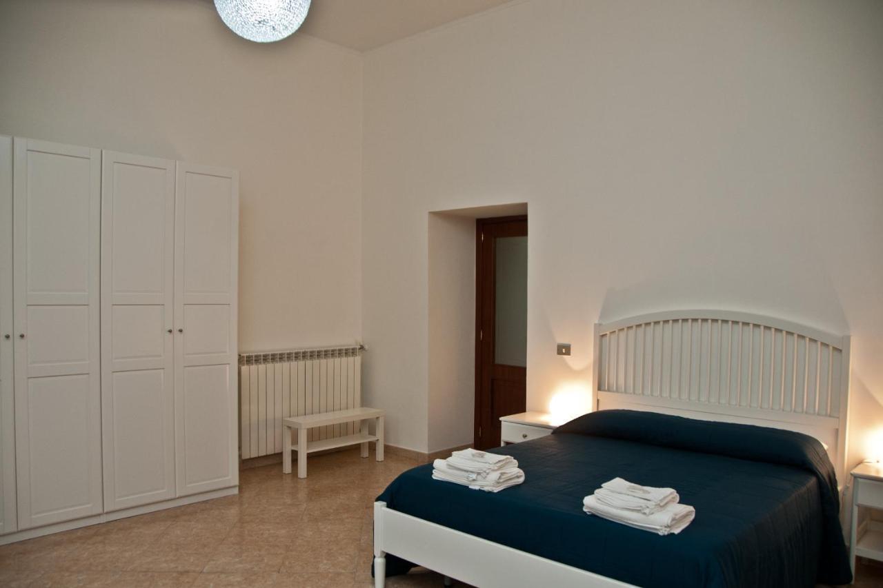 Casa Del Palumbo Apartment เนเปิลส์ ภายนอก รูปภาพ